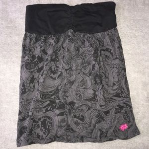 black & grey sleeveless top